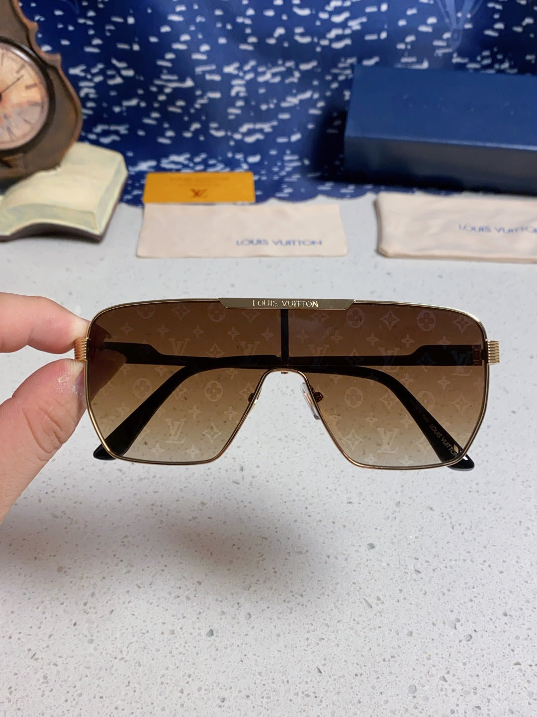 Louis Vuitton Square Brown Lens Sunglasses for Men & Women - detail image 4