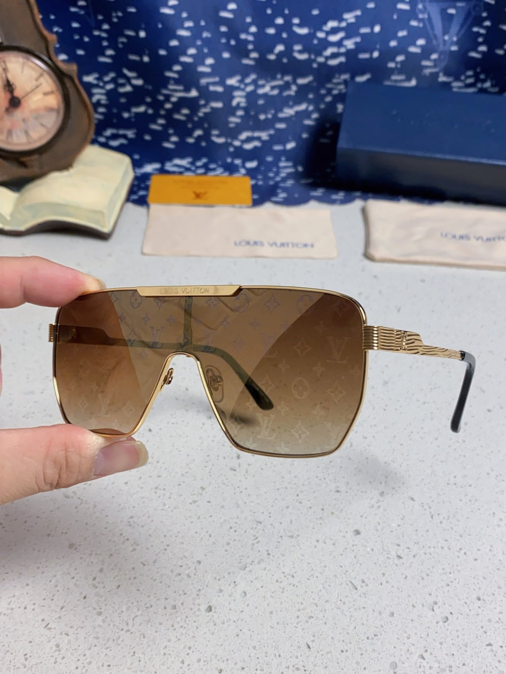 Louis Vuitton Square Brown Lens Sunglasses for Men & Women - detail image 6