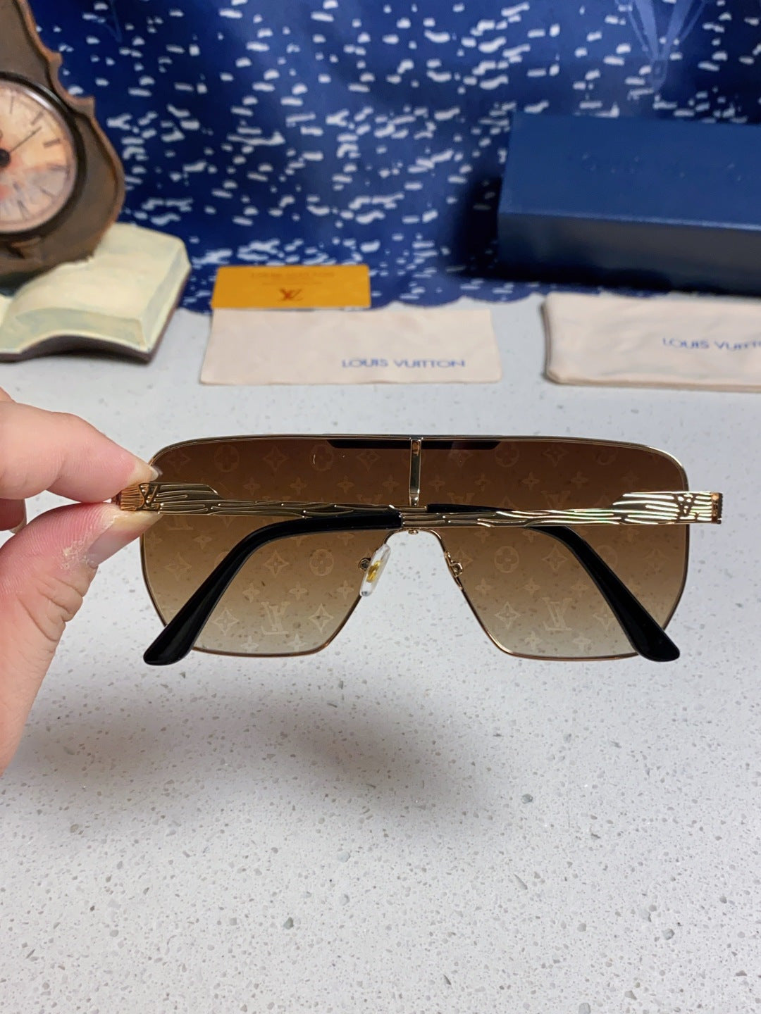 Louis Vuitton Square Brown Lens Sunglasses for Men & Women - detail image 5