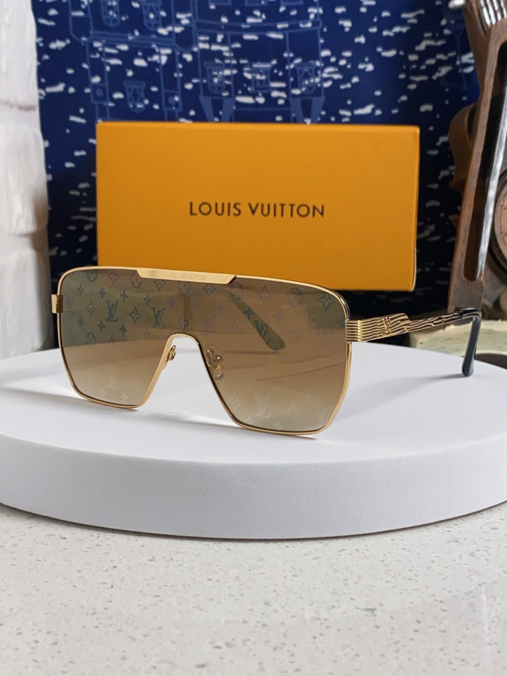 Louis Vuitton Square Brown Lens Sunglasses for Men & Women