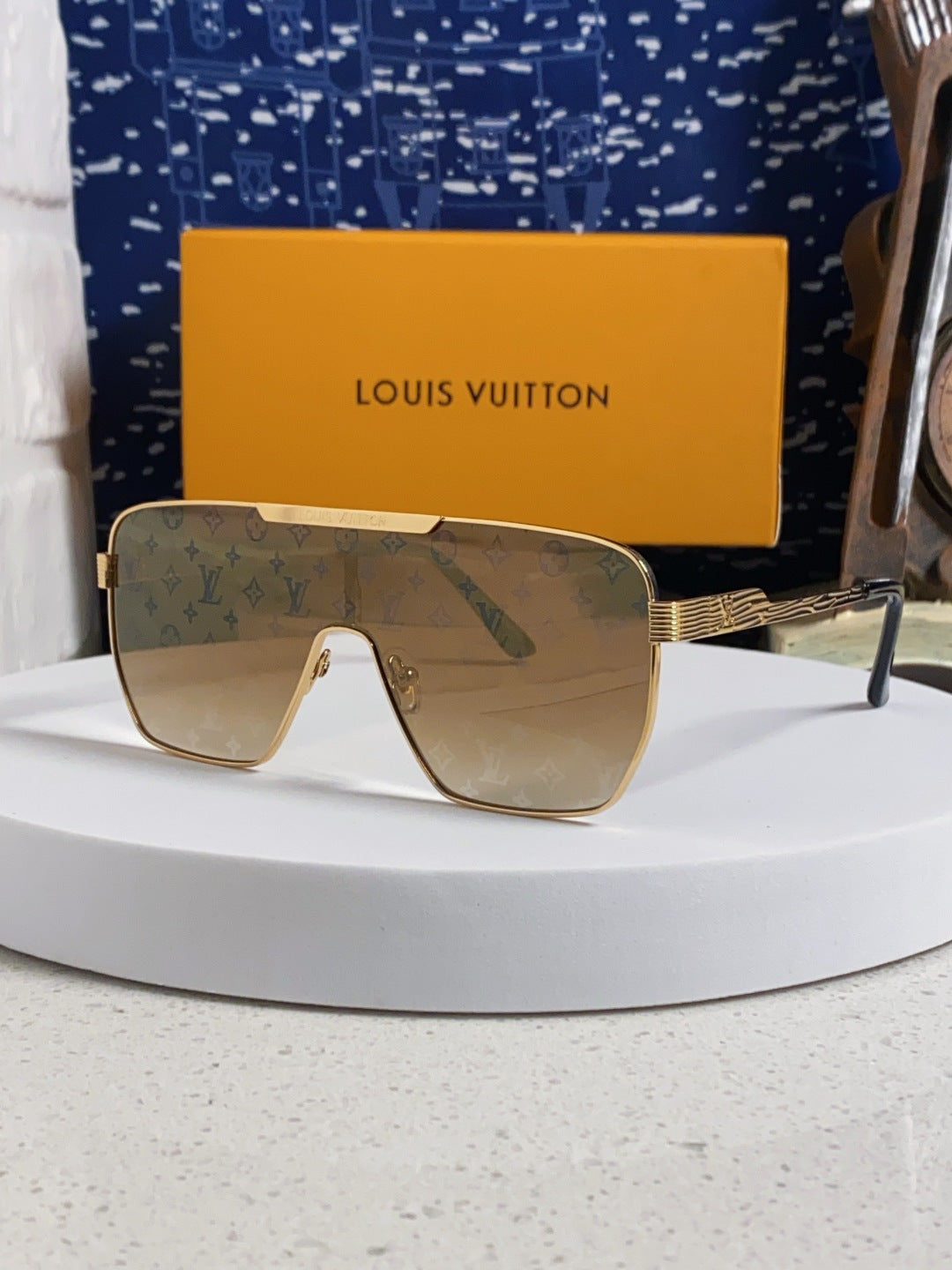 Louis Vuitton Square Brown Lens Sunglasses for Men & Women
