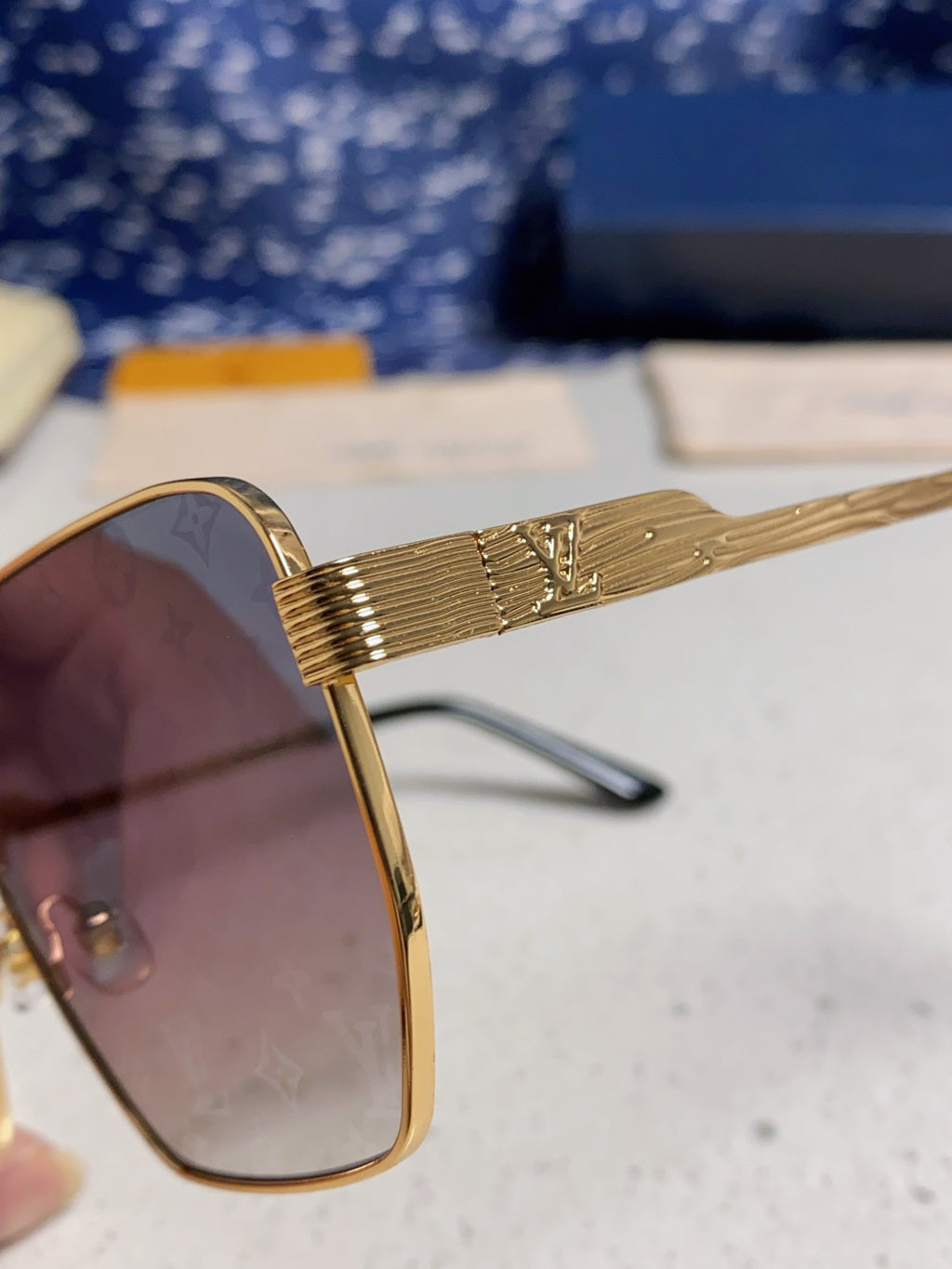 Louis Vuitton Square Gray Lens Sunglasses for Men & Women - detail image 7