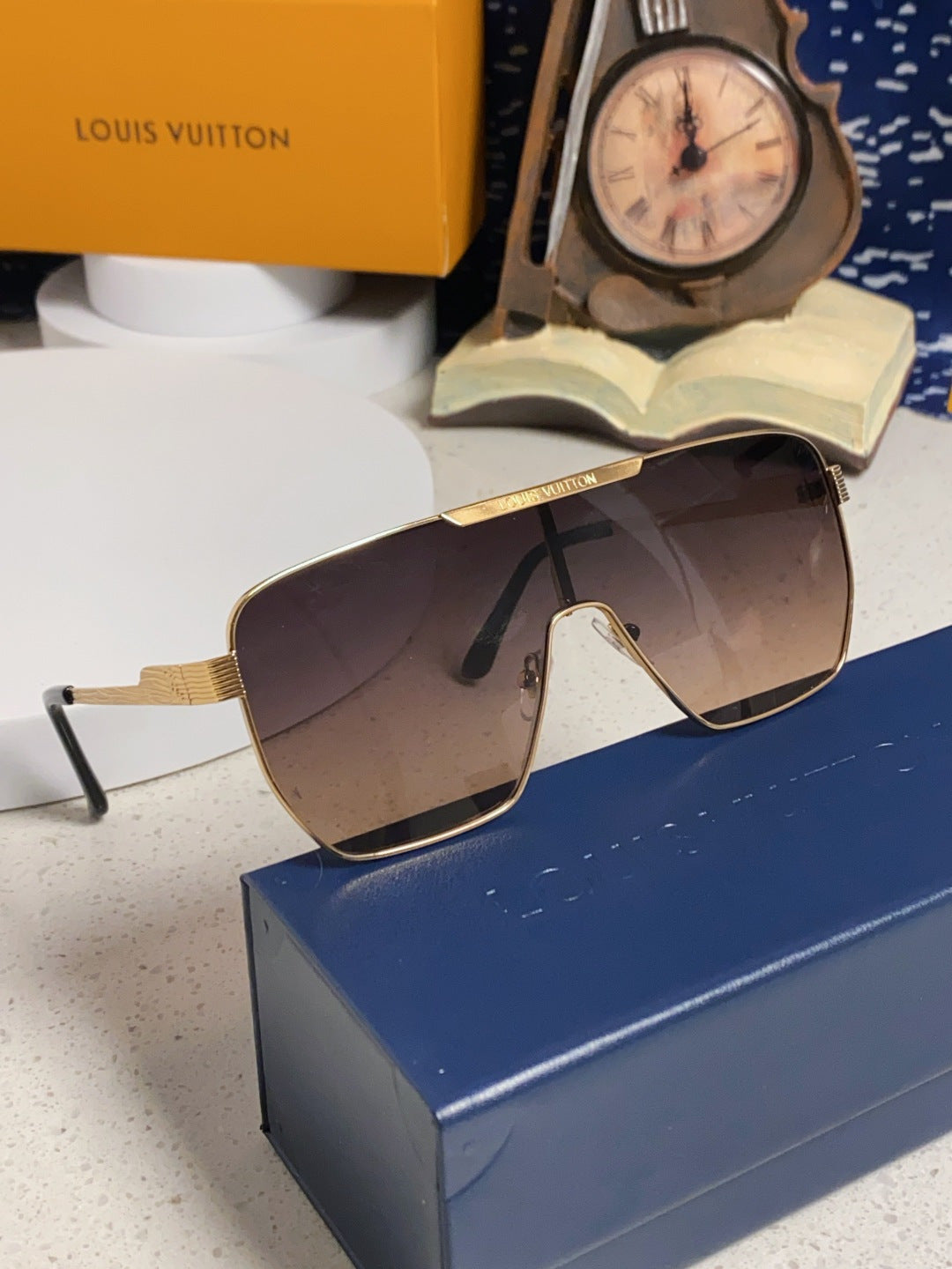 Louis Vuitton Square Silver Lens Sunglasses for Men & Women - detail image 9