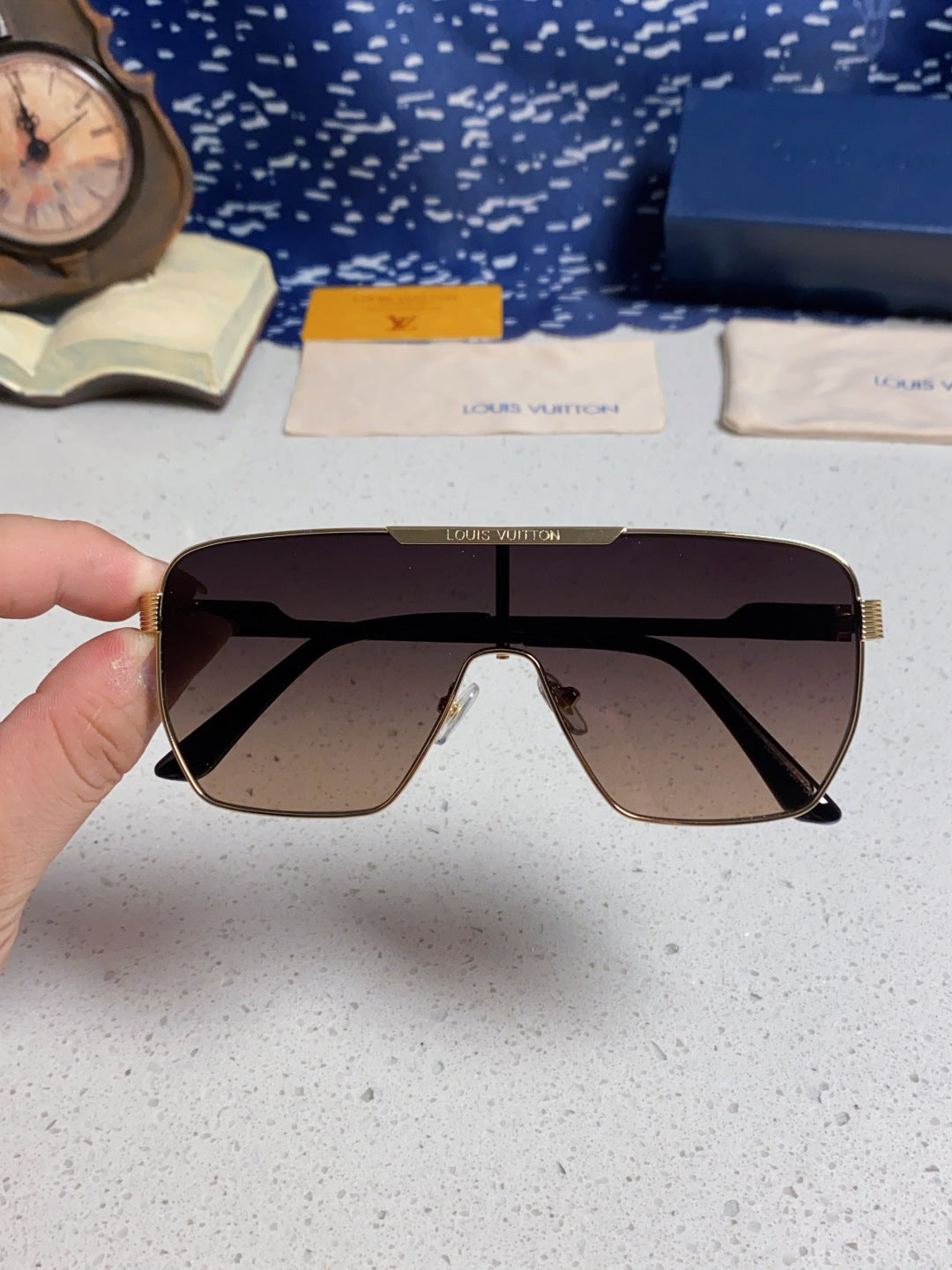 Louis Vuitton Square Silver Lens Sunglasses for Men & Women - detail image 3