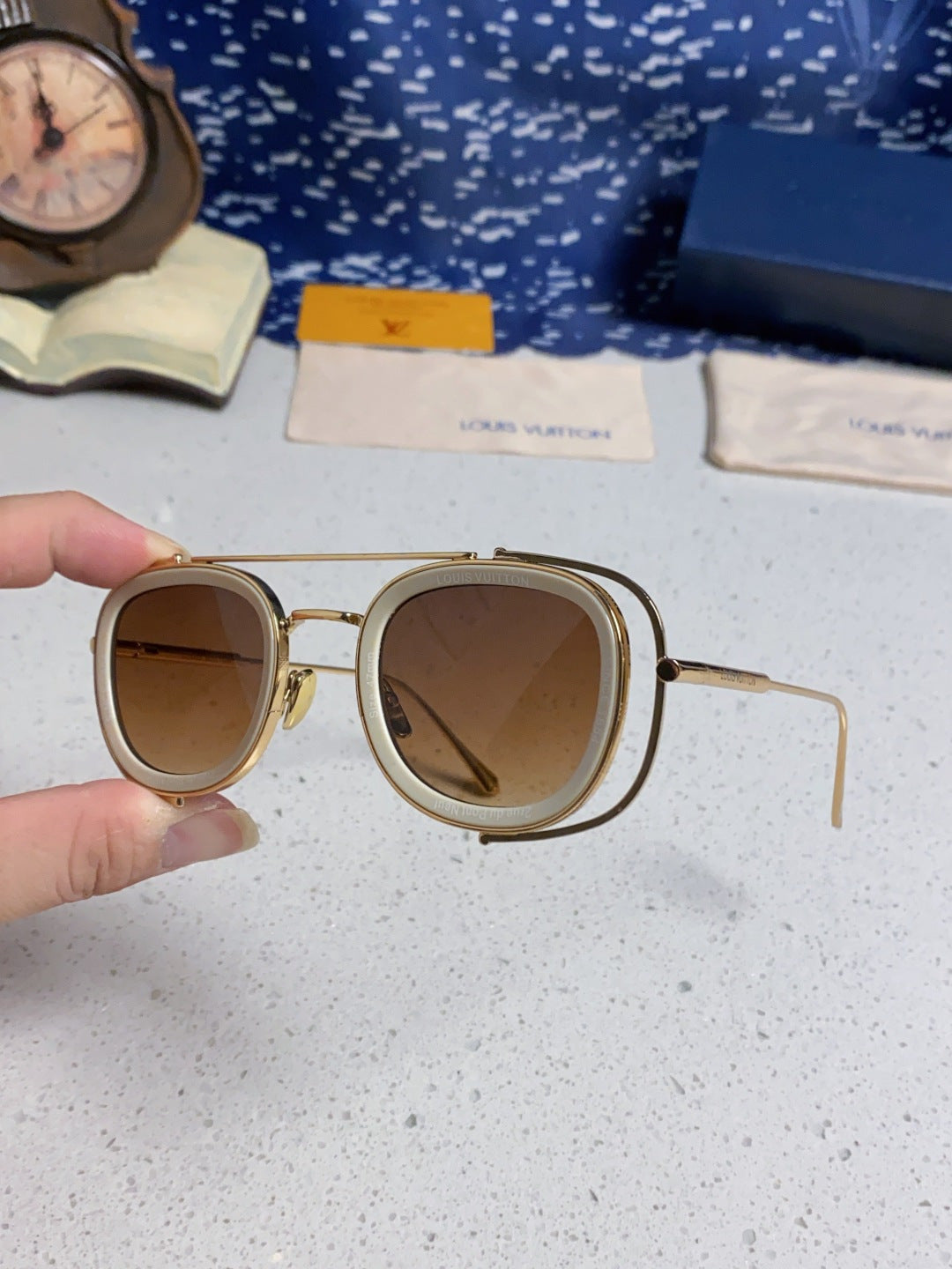 Louis Vuitton Round Brown Lens Sunglasses for Men & Women - detail image 6
