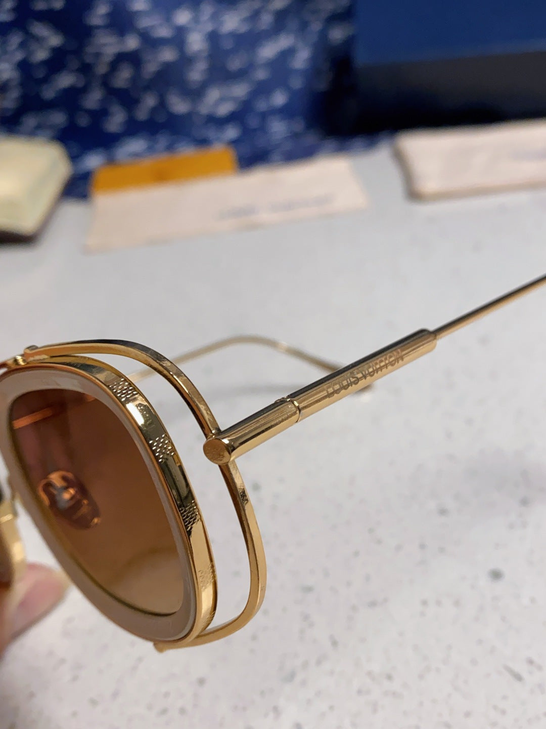 Louis Vuitton Round Brown Lens Sunglasses for Men & Women - detail image 7