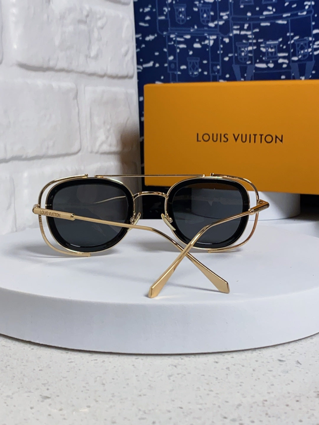 Louis Vuitton Round Black Lens Sunglasses for Men & Women - 493160 - detail image 3