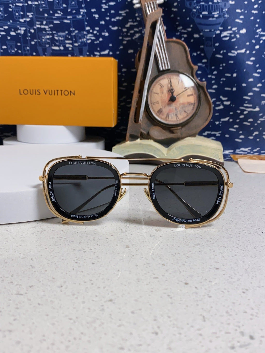Louis Vuitton Round Black Lens Sunglasses for Men & Women - 493160 - detail image 9