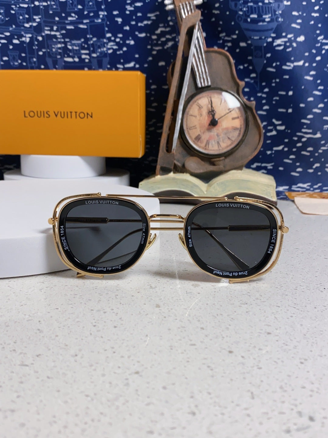 Louis Vuitton Round Black Lens Sunglasses for Men & Women - 493160 - detail image 9