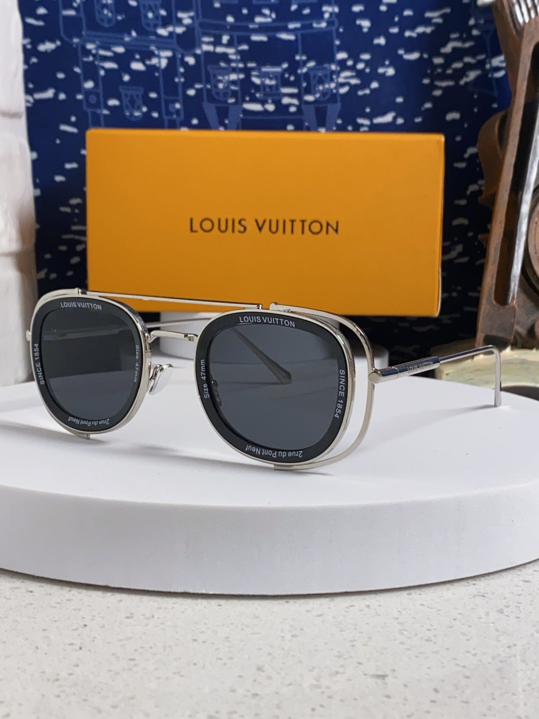 Louis Vuitton Round Black Lens Sunglasses for Men & Women