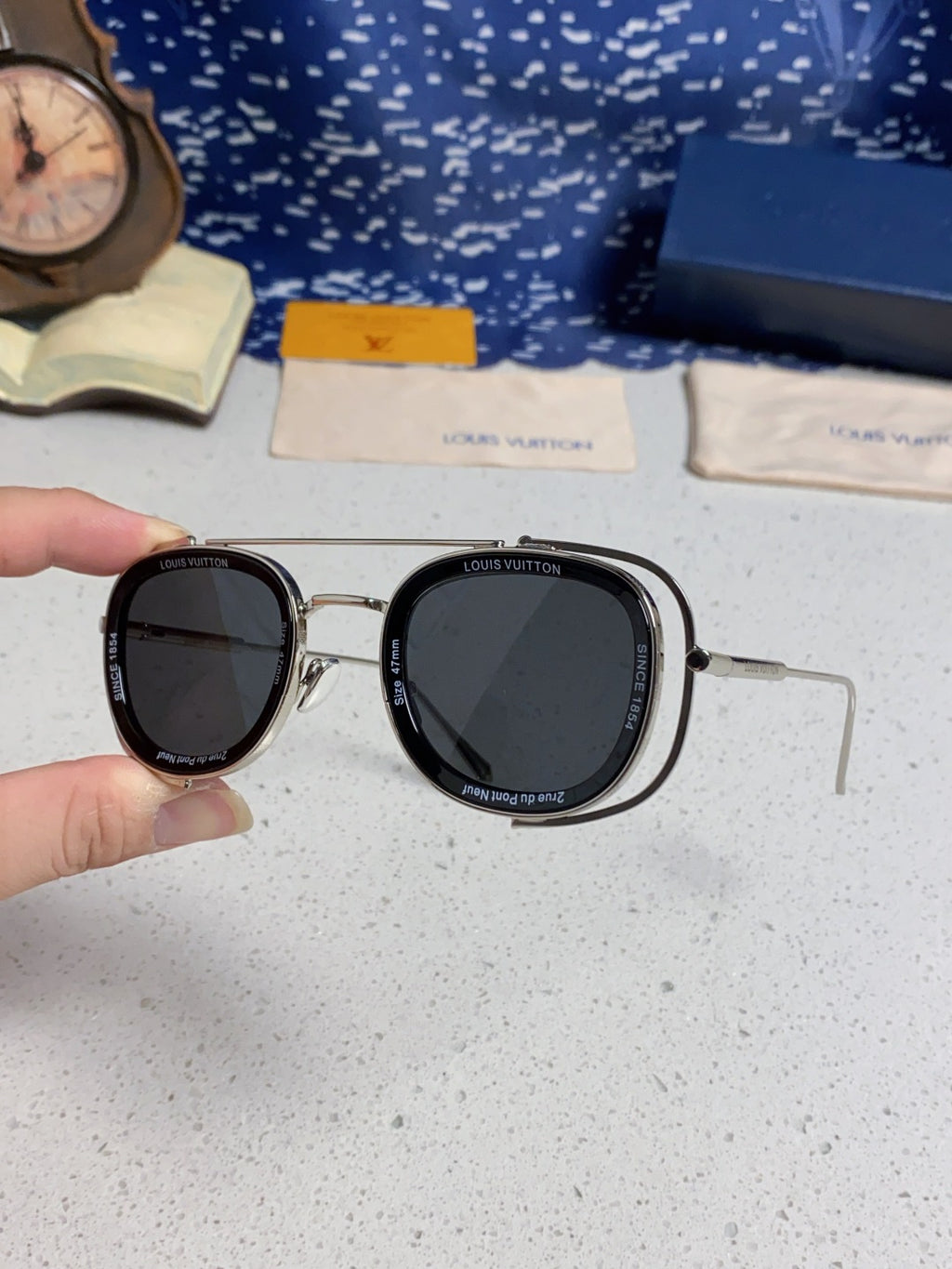 Louis Vuitton Round Black Lens Sunglasses for Men & Women - detail image 6