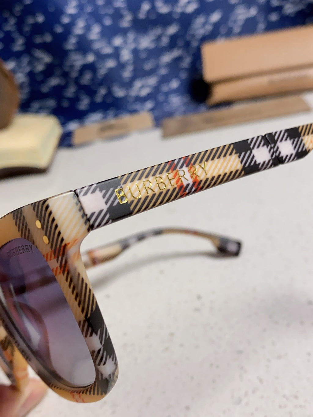 Burberry Folding Fashion Brown Lens Sunglasses for Men & Women - 487444 - detail image 7
