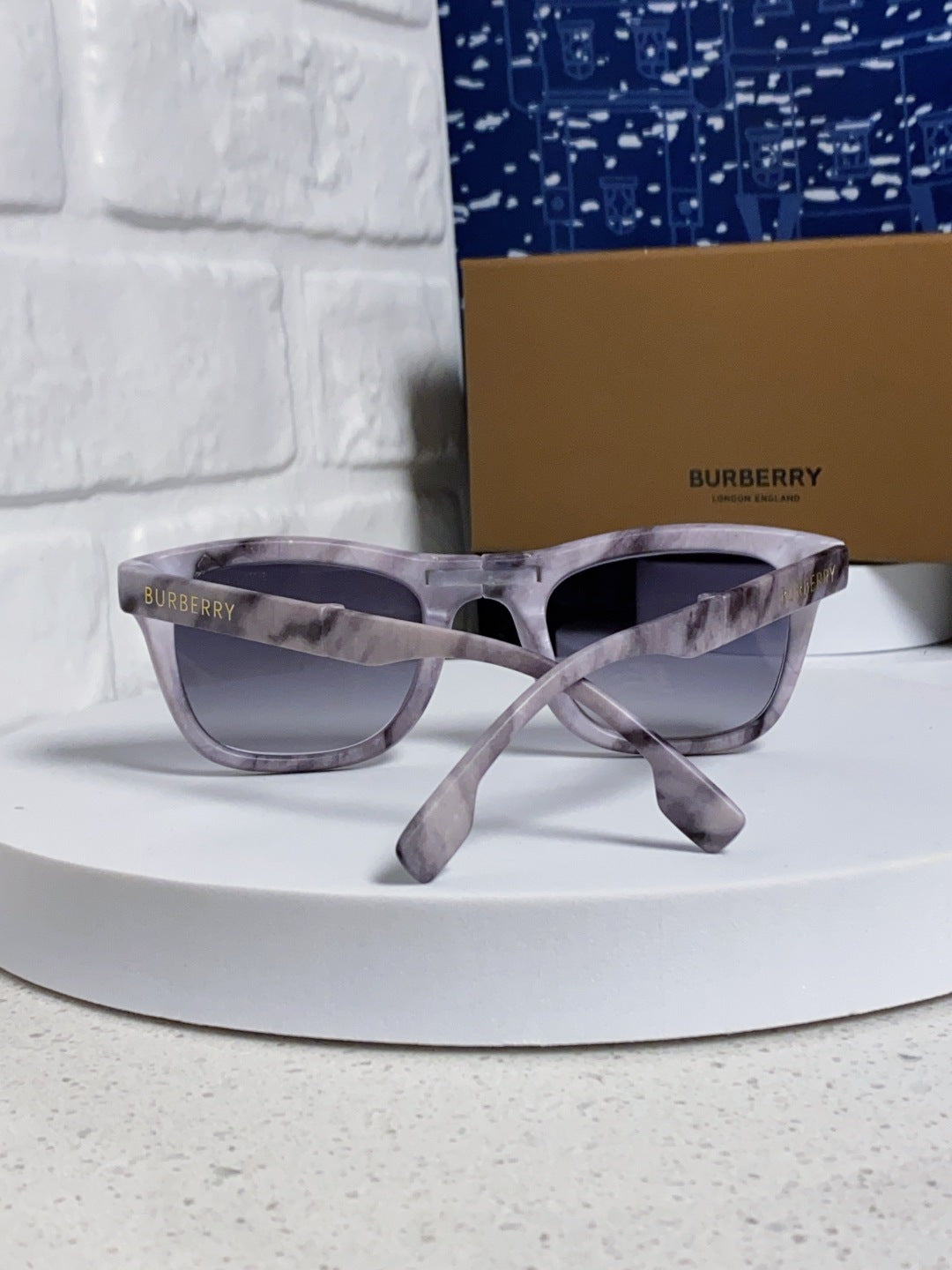 Burberry Folding Fashion Silver Lens Sunglasses for Men & Women - 487445 - detail image 3