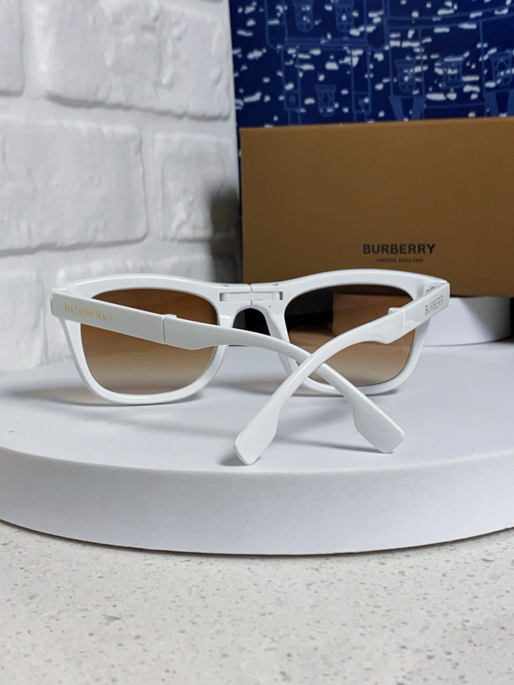 Burberry Folding Fashion Brown Lens Sunglasses for Men & Women - 998320 - detail image 3