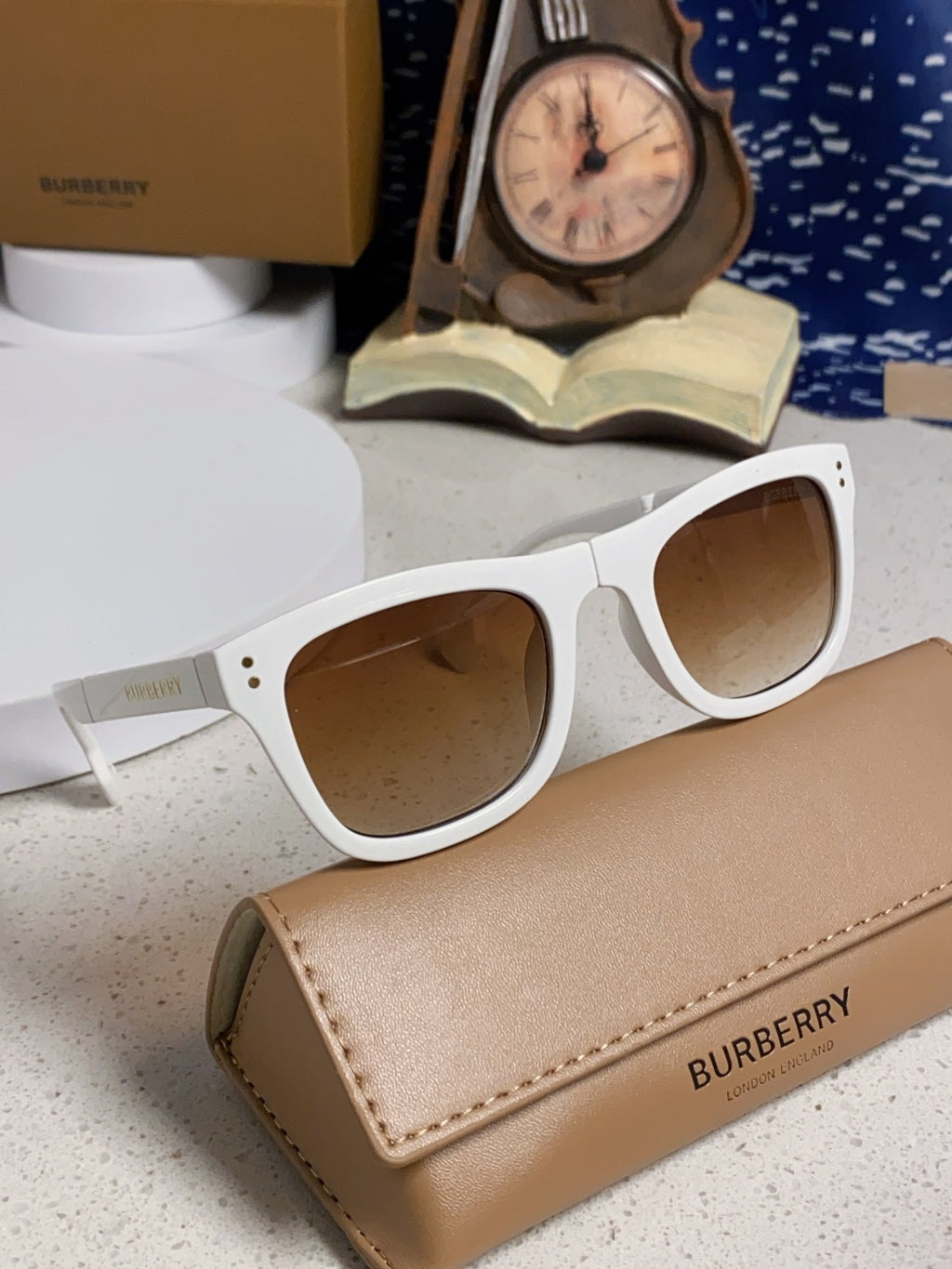 Burberry Folding Fashion Brown Lens Sunglasses for Men & Women - 487446 - detail image 10