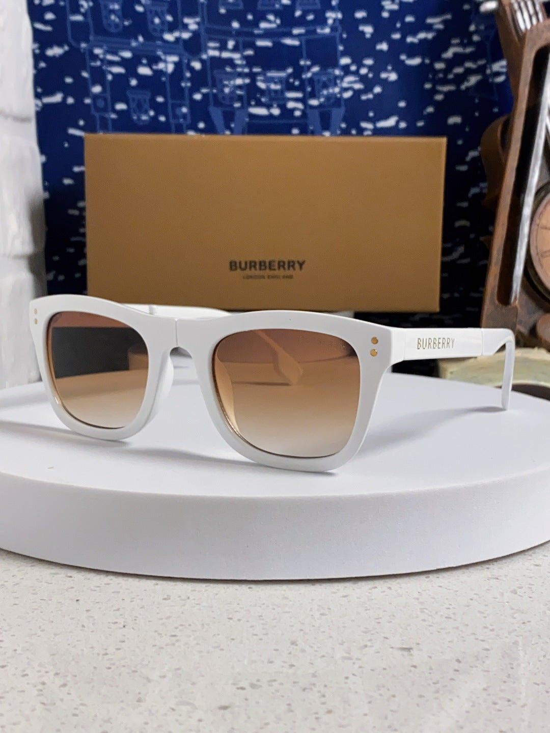 Burberry Folding Fashion Brown Lens Sunglasses for Men & Women - 487446