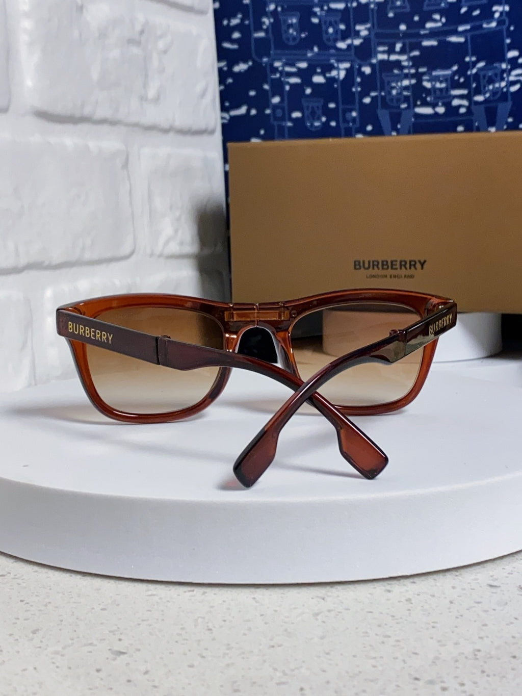 Burberry Folding Fashion Red Lens Sunglasses for Men & Women - 998321 - detail image 3