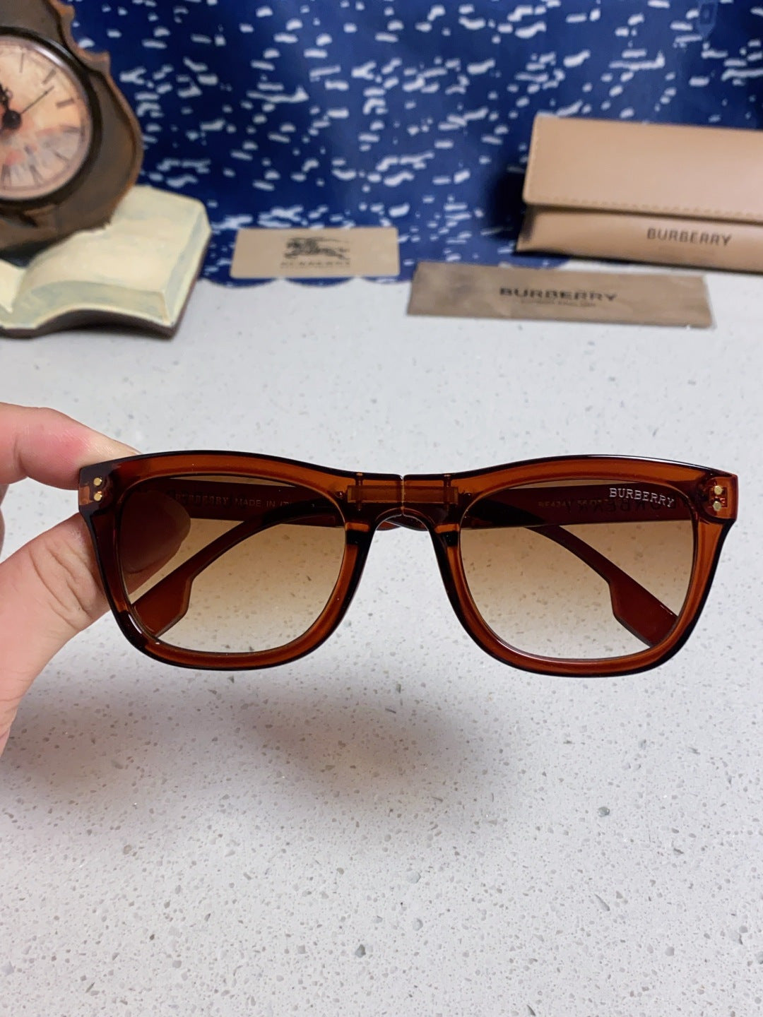 Burberry Folding Fashion Red Lens Sunglasses for Men & Women - detail image 4