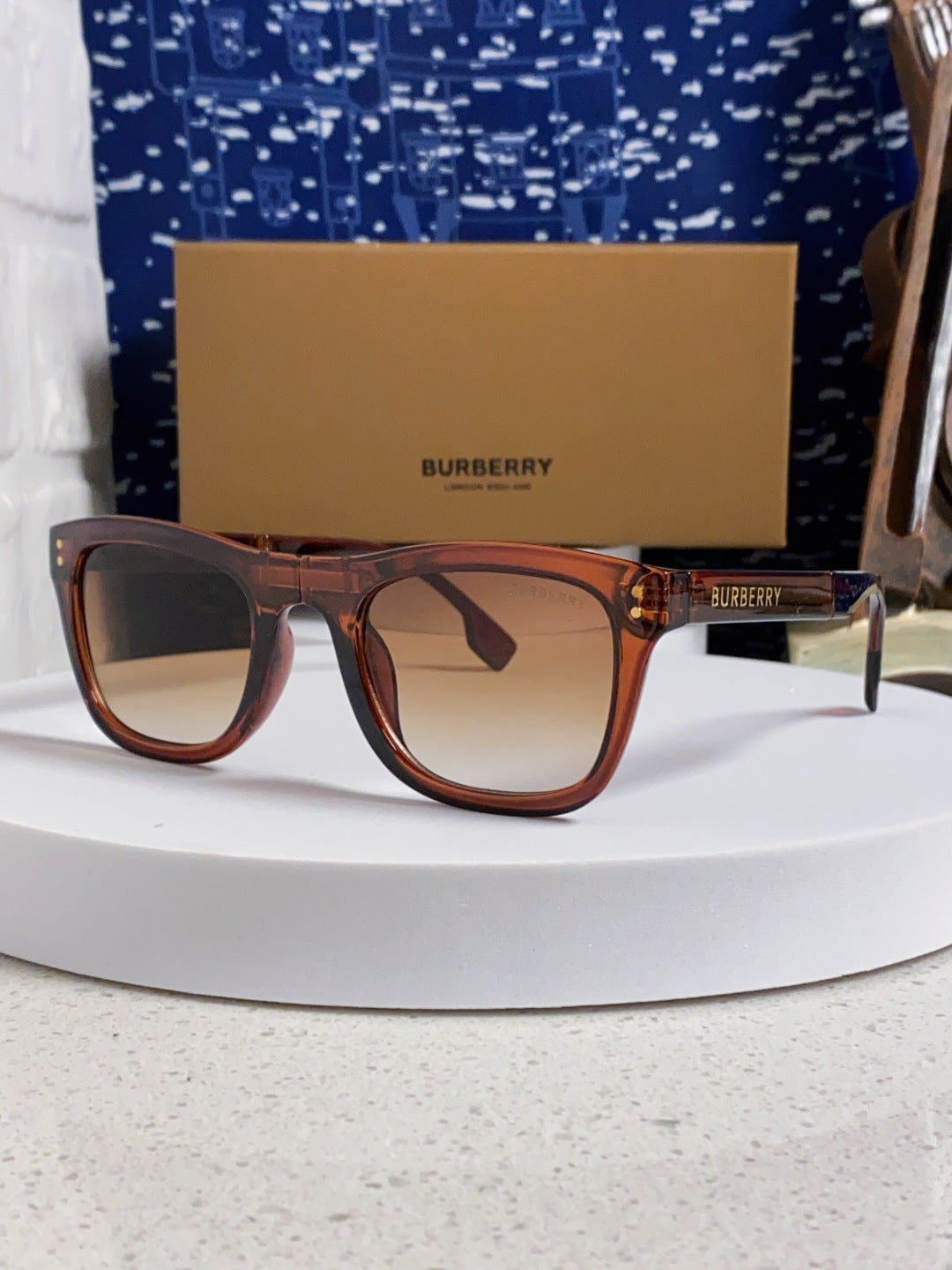 Burberry Folding Fashion Red Lens Sunglasses for Men & Women