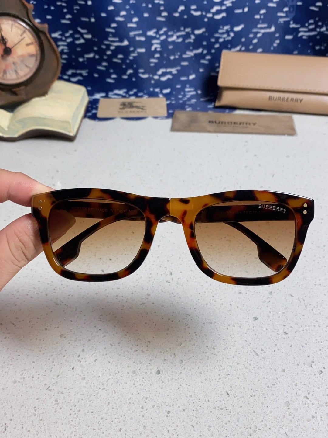 Burberry Folding Fashion Brown Lens Sunglasses for Men & Women - detail image 4