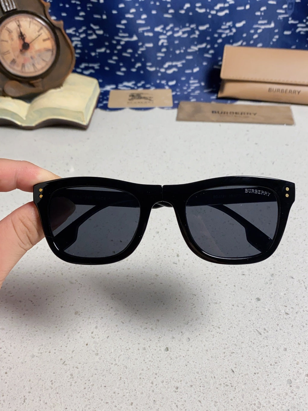 Burberry Folding Fashion Gray Lens Sunglasses for Men & Women - 998324 - detail image 4