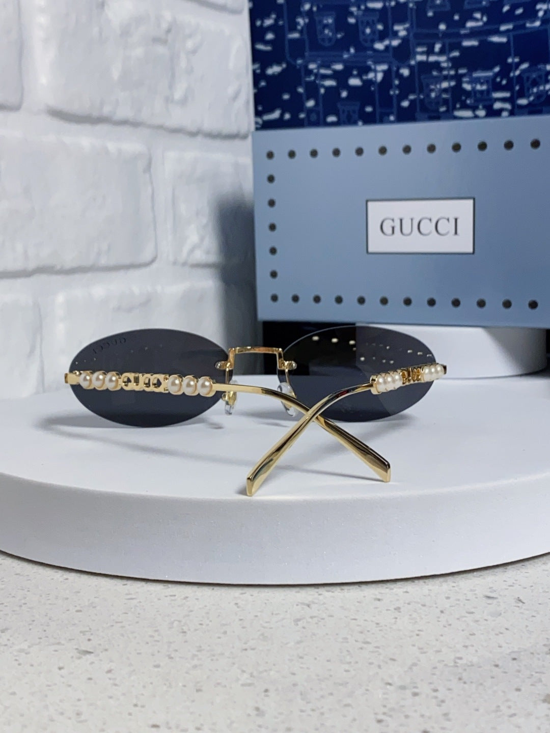 Gucci GG1922 Round Silver Lens Sunglasses for Men & Women - detail image 3