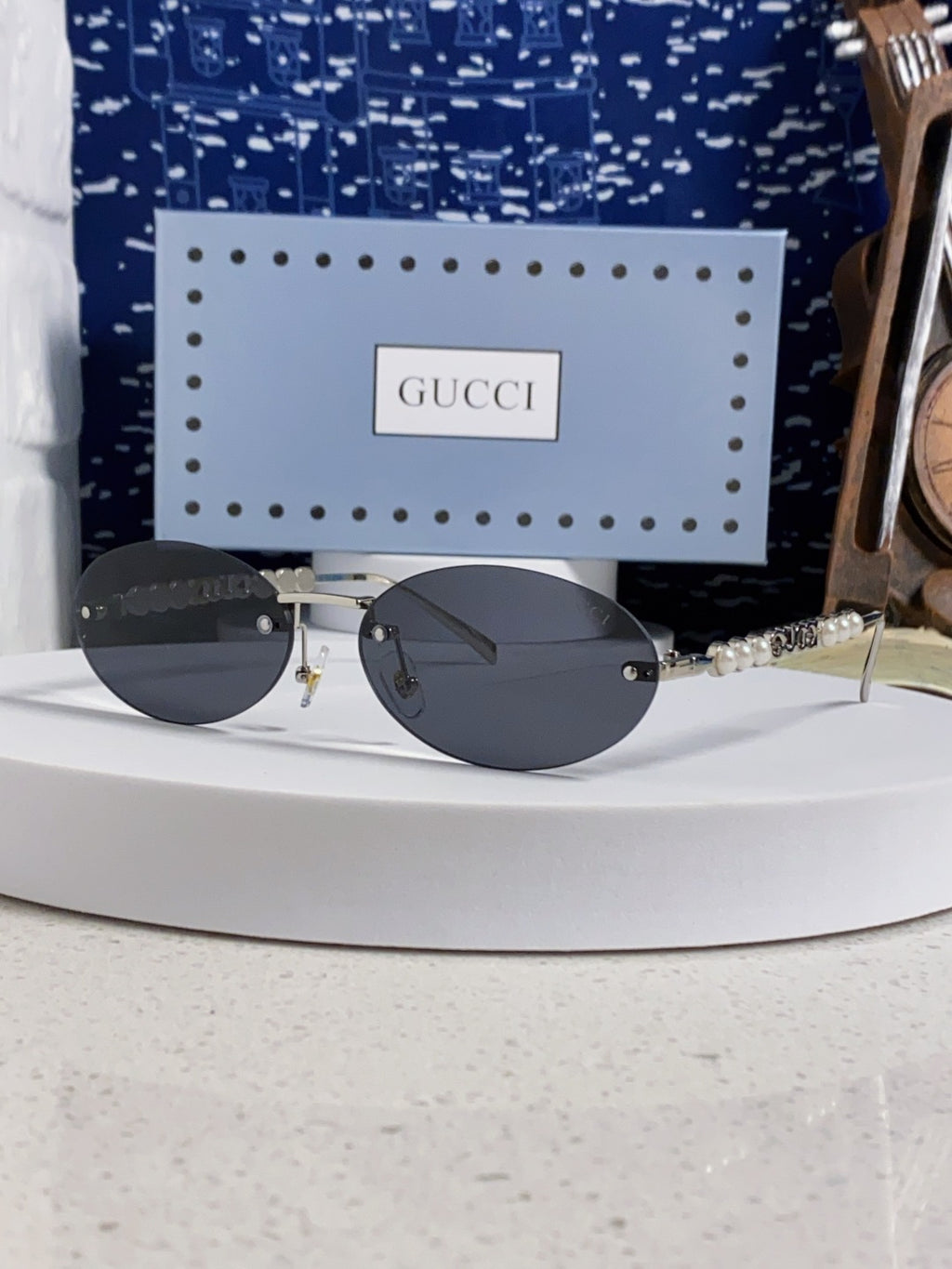 Gucci GG1922 Round Black Lens Sunglasses for Men & Women - detail image 2