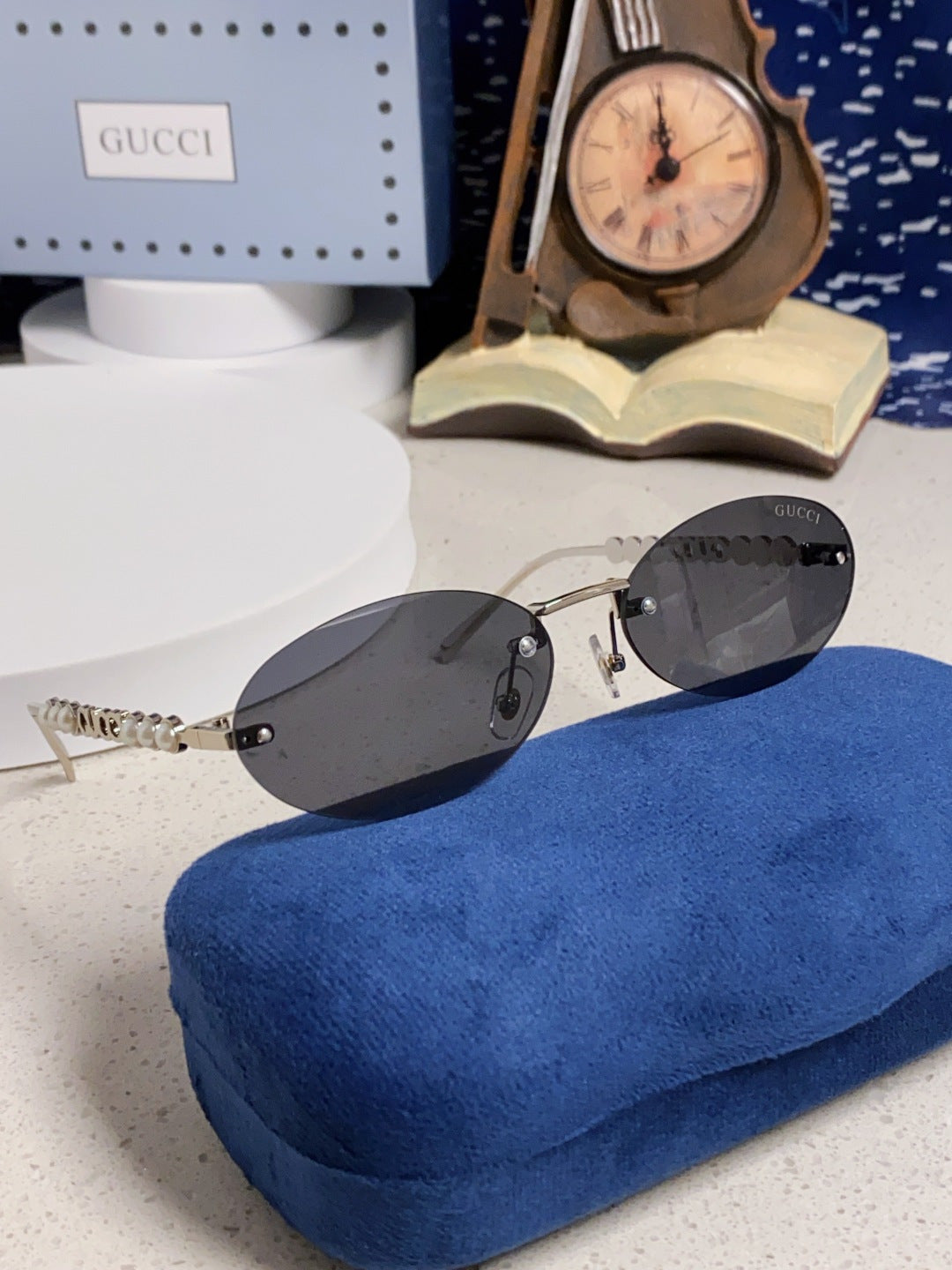 Gucci GG1922 Round Black Lens Sunglasses for Men & Women - detail image 11