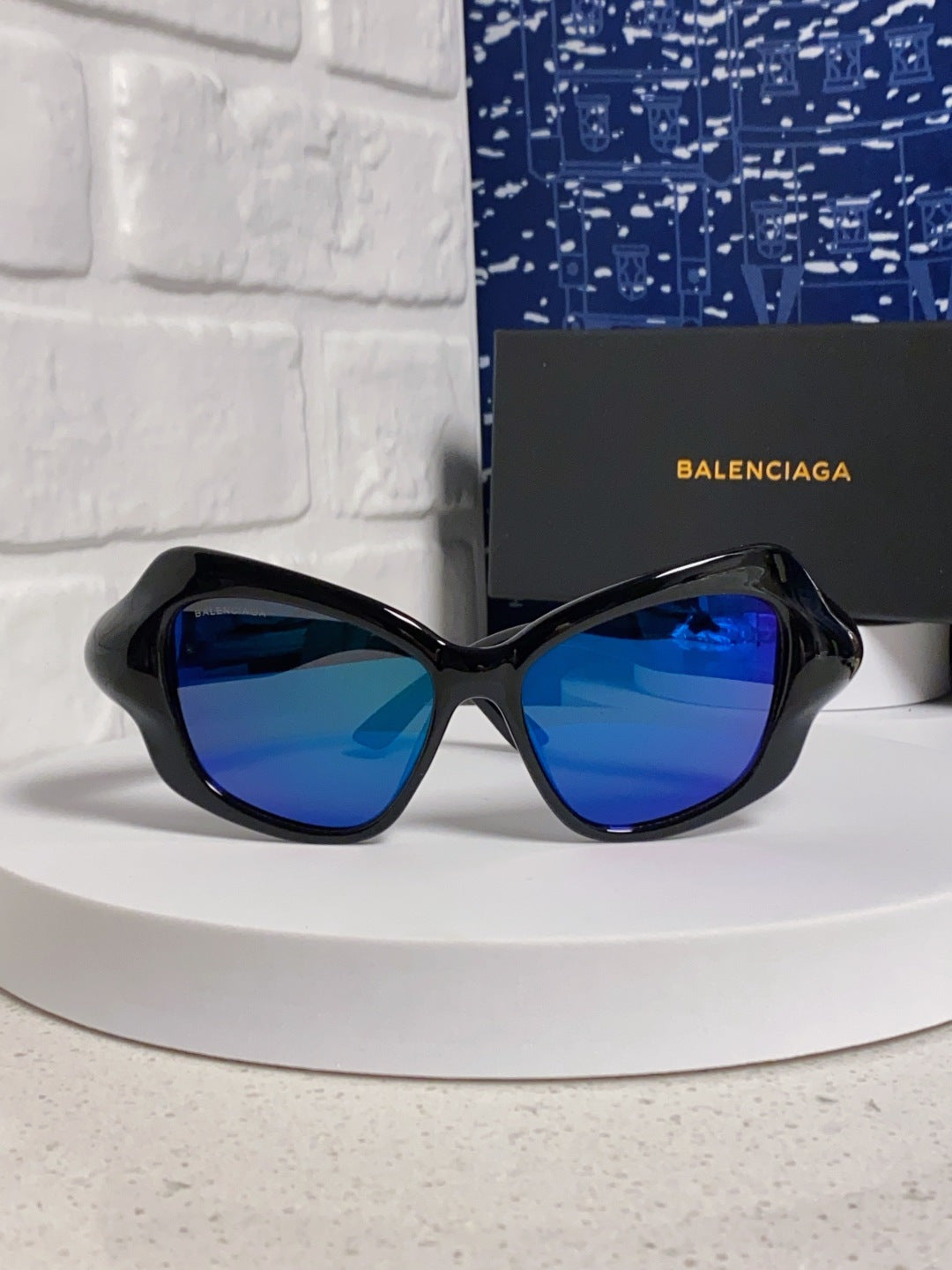 Balenciaga Oversized Blue Lens Sunglasses for Women - 432528 - detail image 2