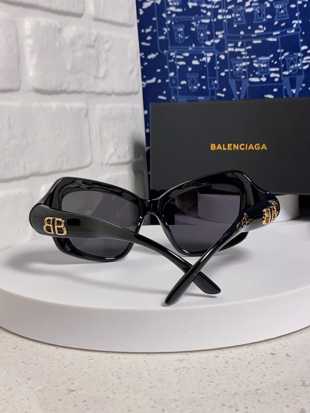 Balenciaga Oversized Blue Lens Sunglasses for Women - detail image 3