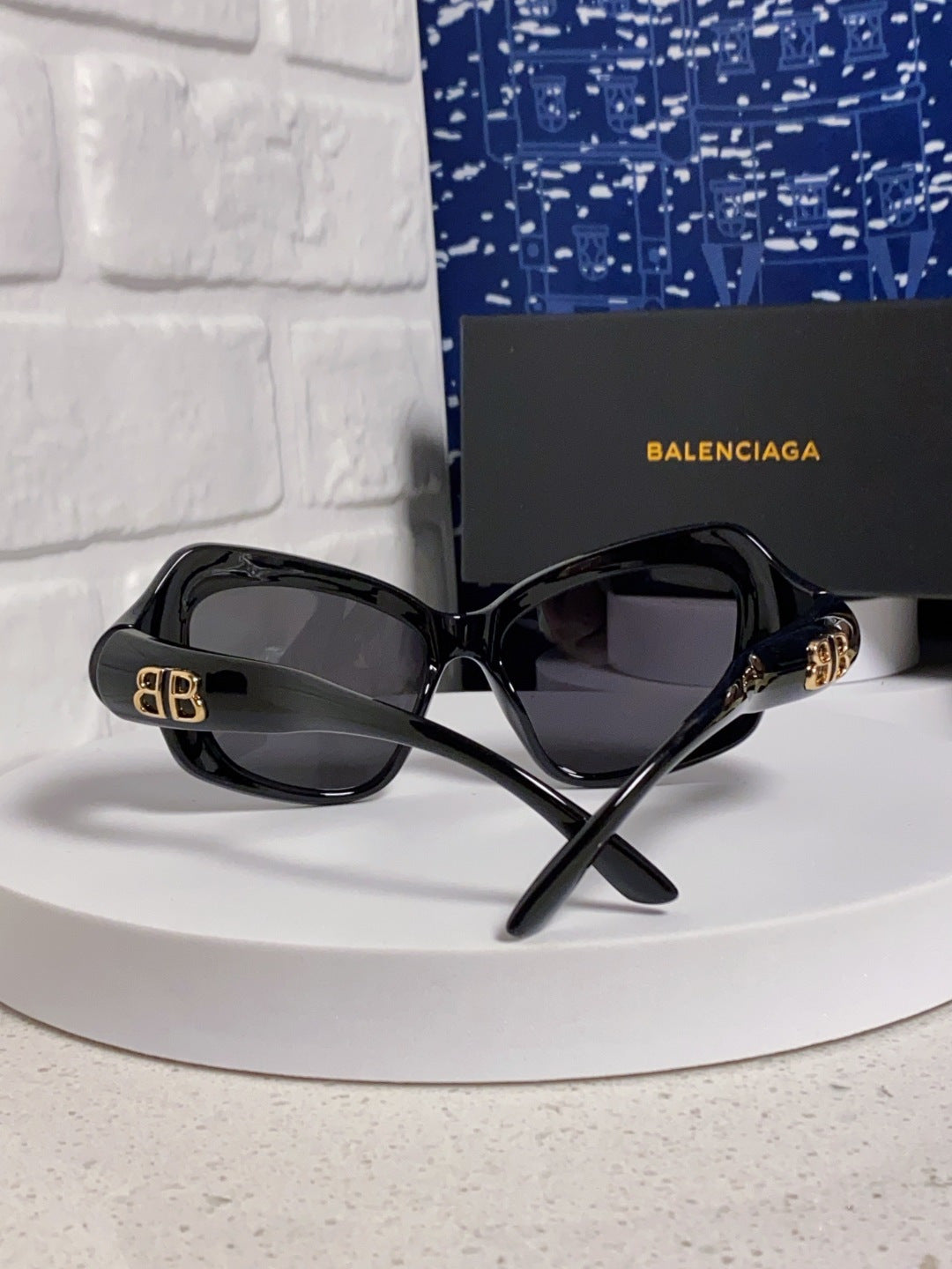 Balenciaga Oversized Blue Lens Sunglasses for Women - detail image 3