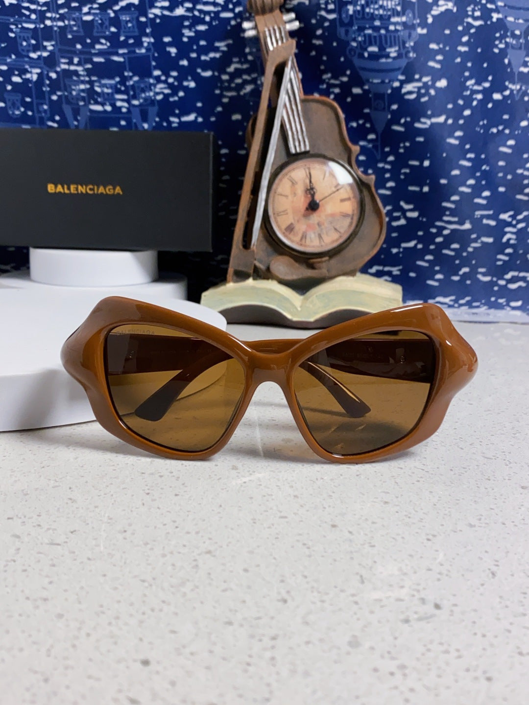 Balenciaga Oversized Brown Lens Sunglasses for Women - 487516 - detail image 9