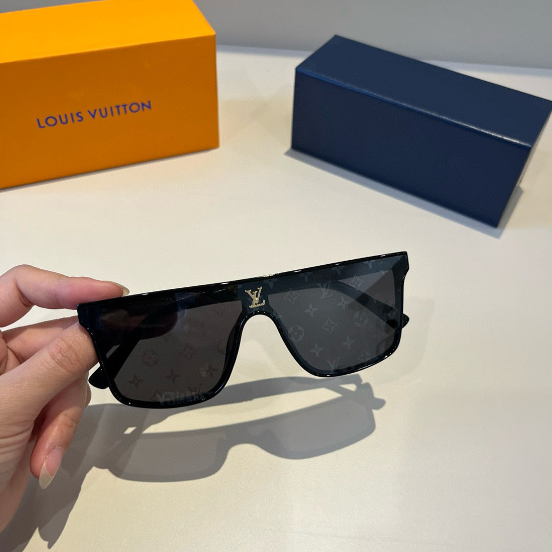 Louis Vuitton Metal Aviator Black Lens Sunglasses for Men & Women - 464782 - detail image 7