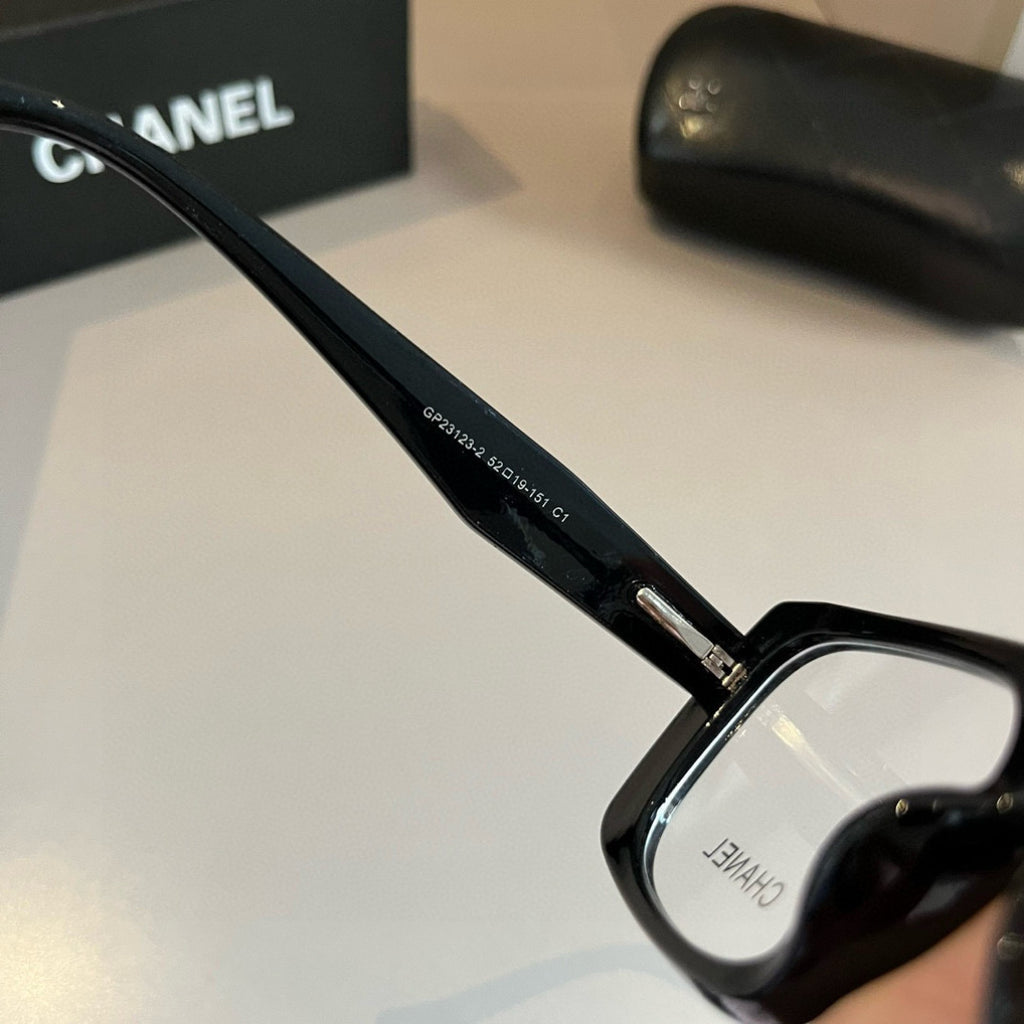 Chanel Oversized Silver Lens Sunglasses for Men & Women - 465151 - detail image 8