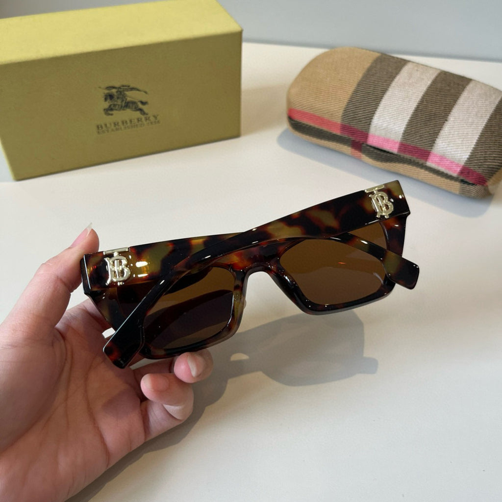 Burberry Fashion Black Lens Sunglasses for Men & Women - detail image 7
