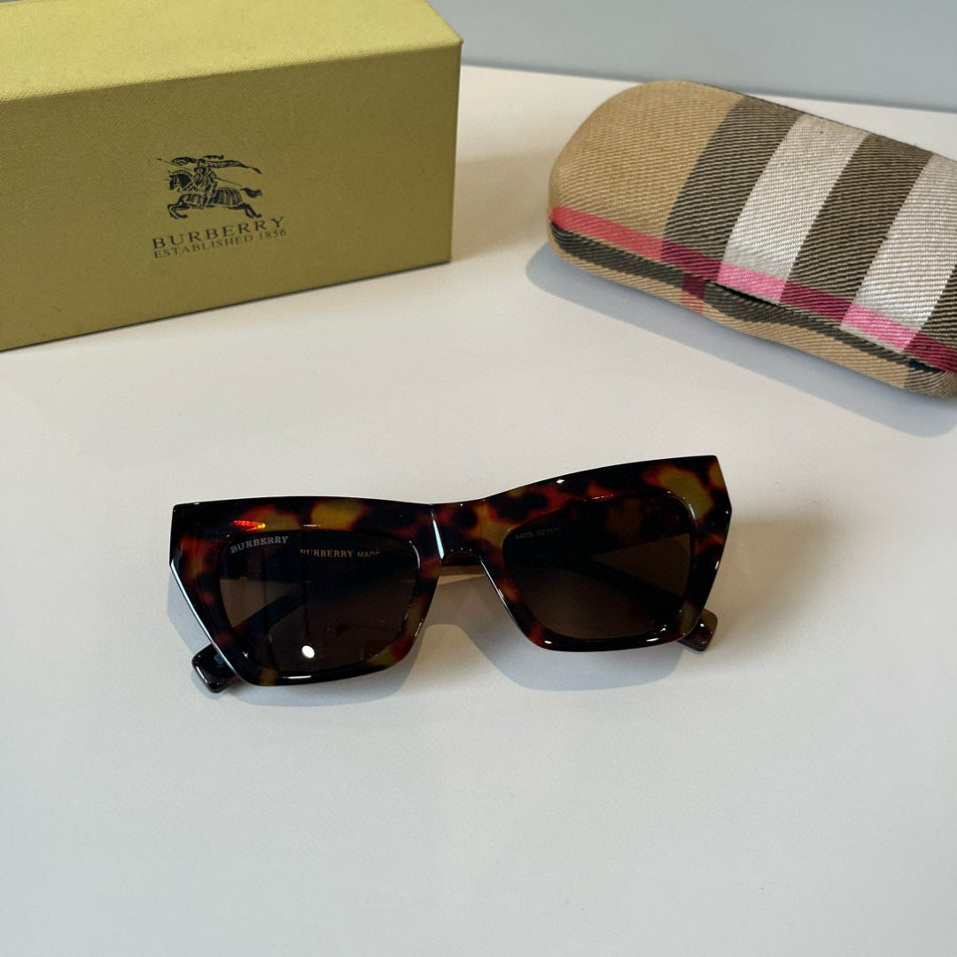 Burberry Fashion Black Lens Sunglasses for Men & Women - detail image 9