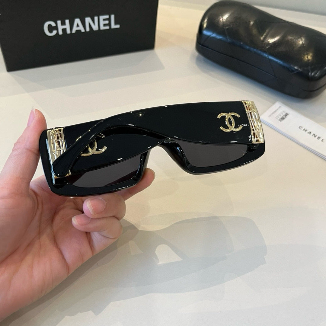 Chanel Fashion Black Lens Sunglasses for Men & Women - 448958 - detail image 5