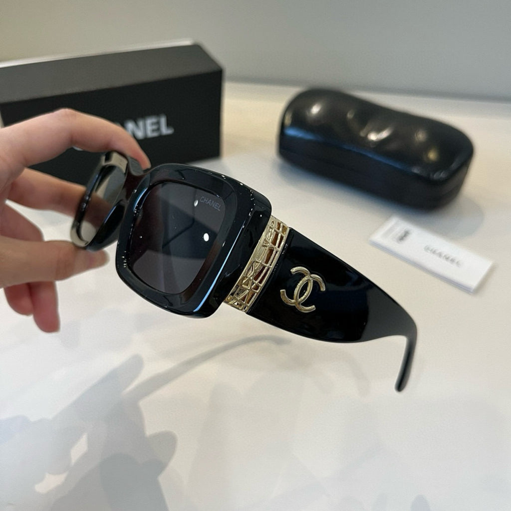 Chanel Fashion Black Lens Sunglasses for Men & Women - 448958 - detail image 4