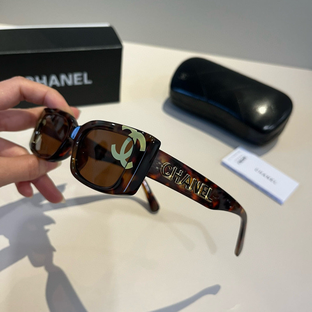 Chanel Fashion Black Lens Sunglasses for Men & Women - 486548 - detail image 4