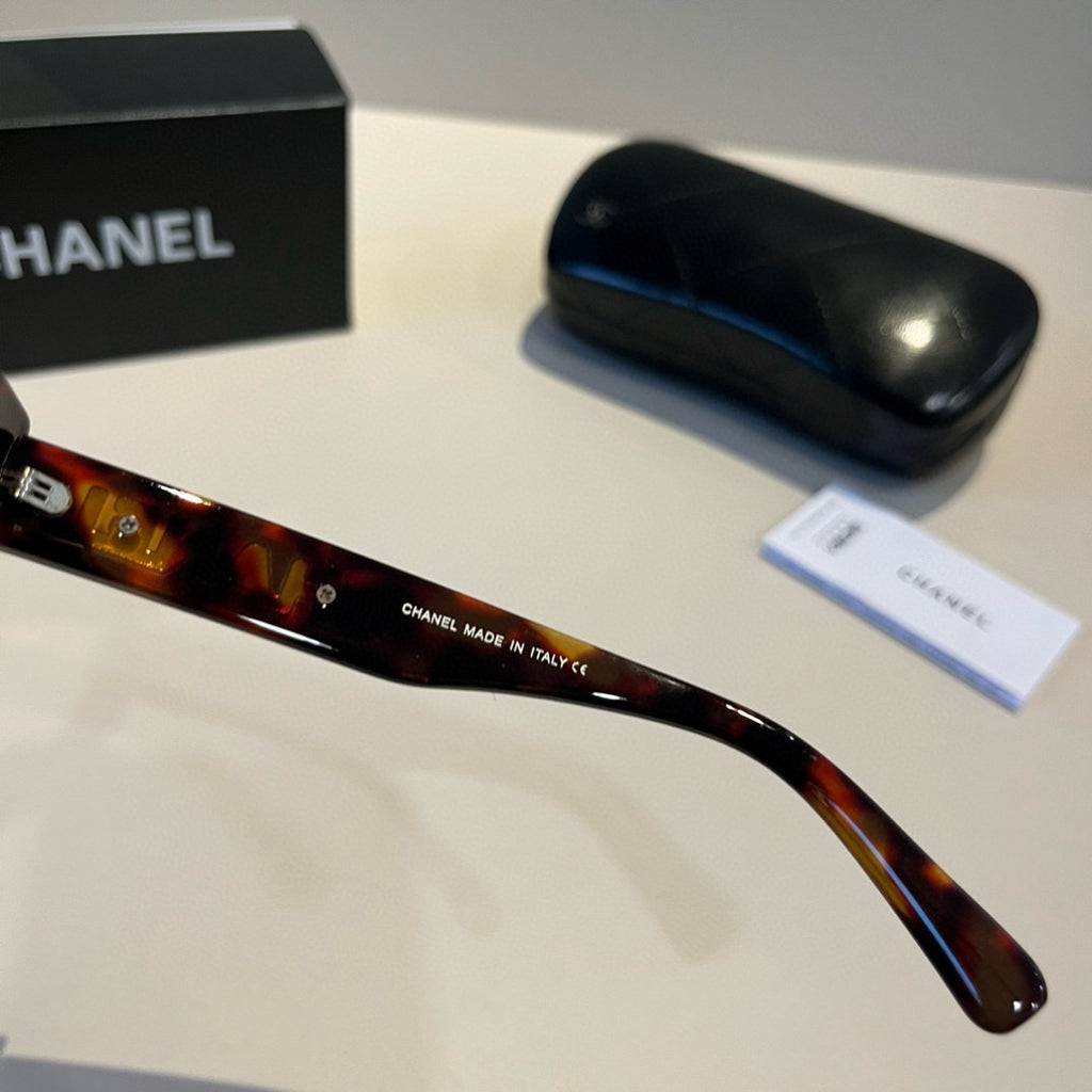Chanel Fashion Black Lens Sunglasses for Men & Women - 486548 - detail image 9