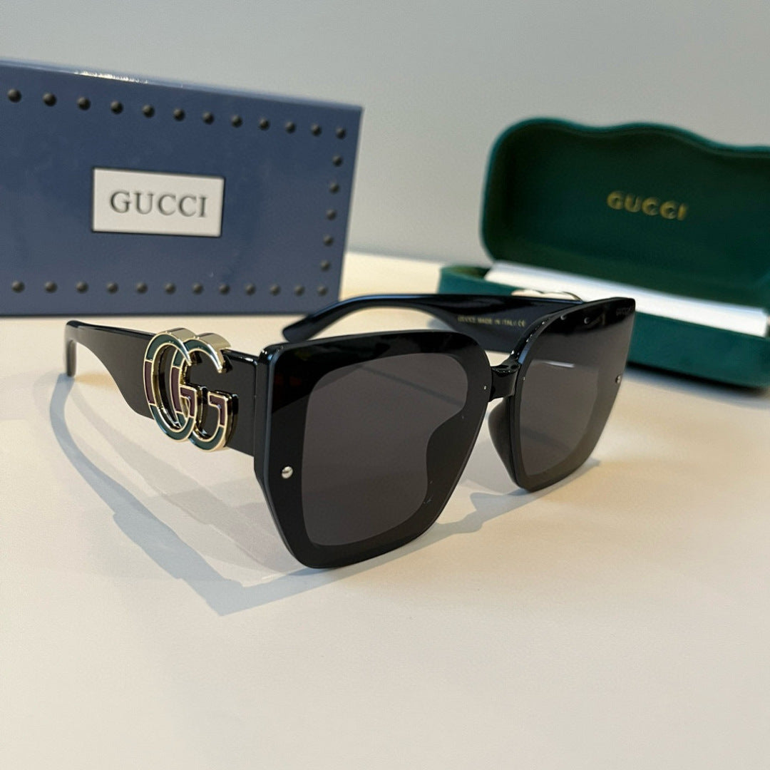 Gucci Oversized Black Lens Sunglasses for Men & Women - 486335