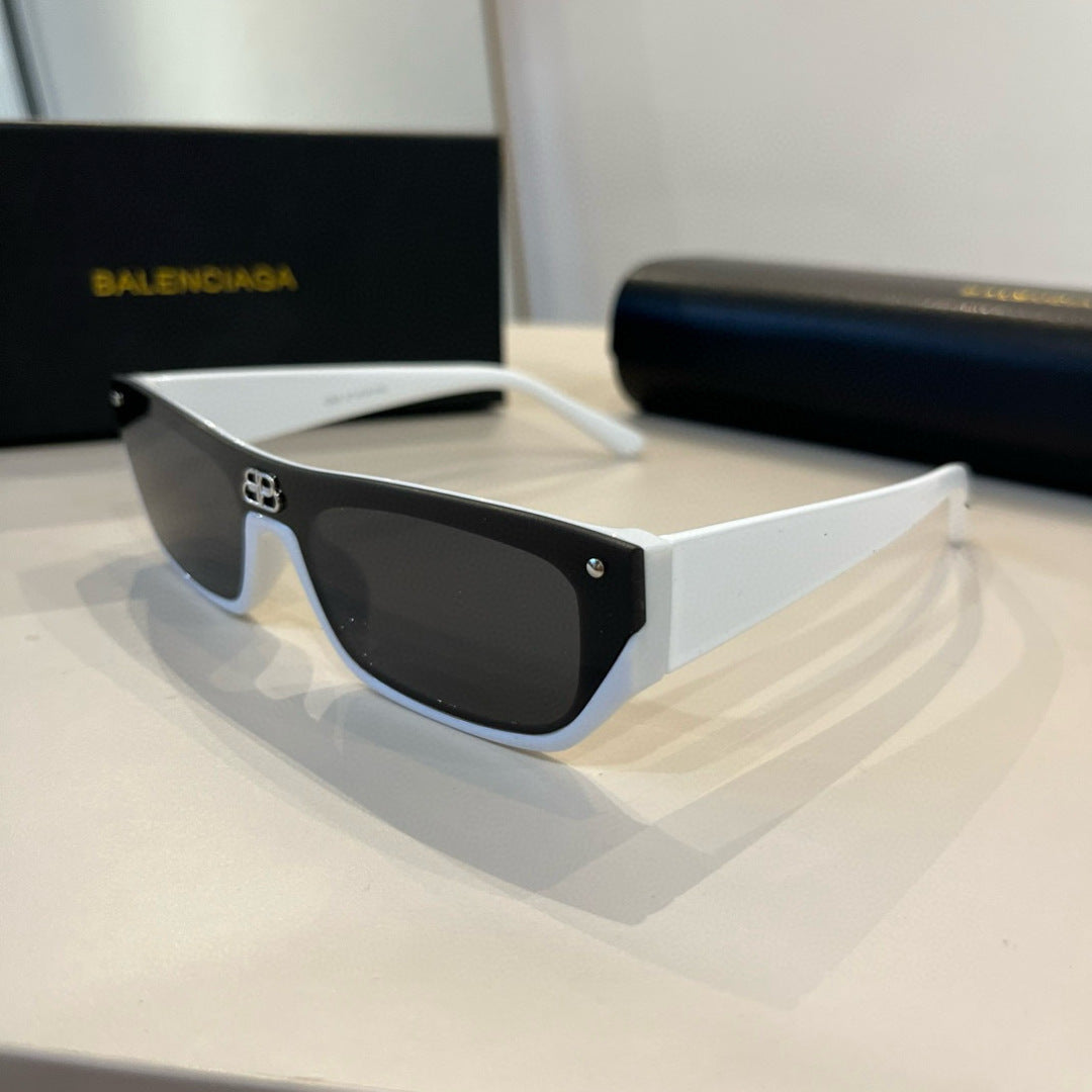 Balenciaga Rectangular Silver Lens Sunglasses for Men & Women - 487544 - detail image 3