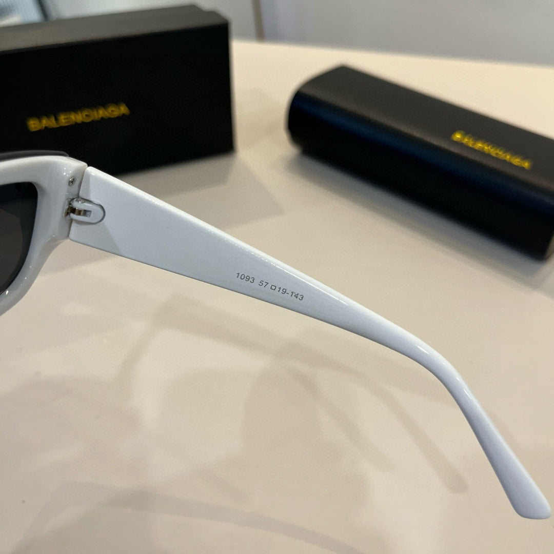 Balenciaga Rectangular Silver Lens Sunglasses for Men & Women - 487544 - detail image 7