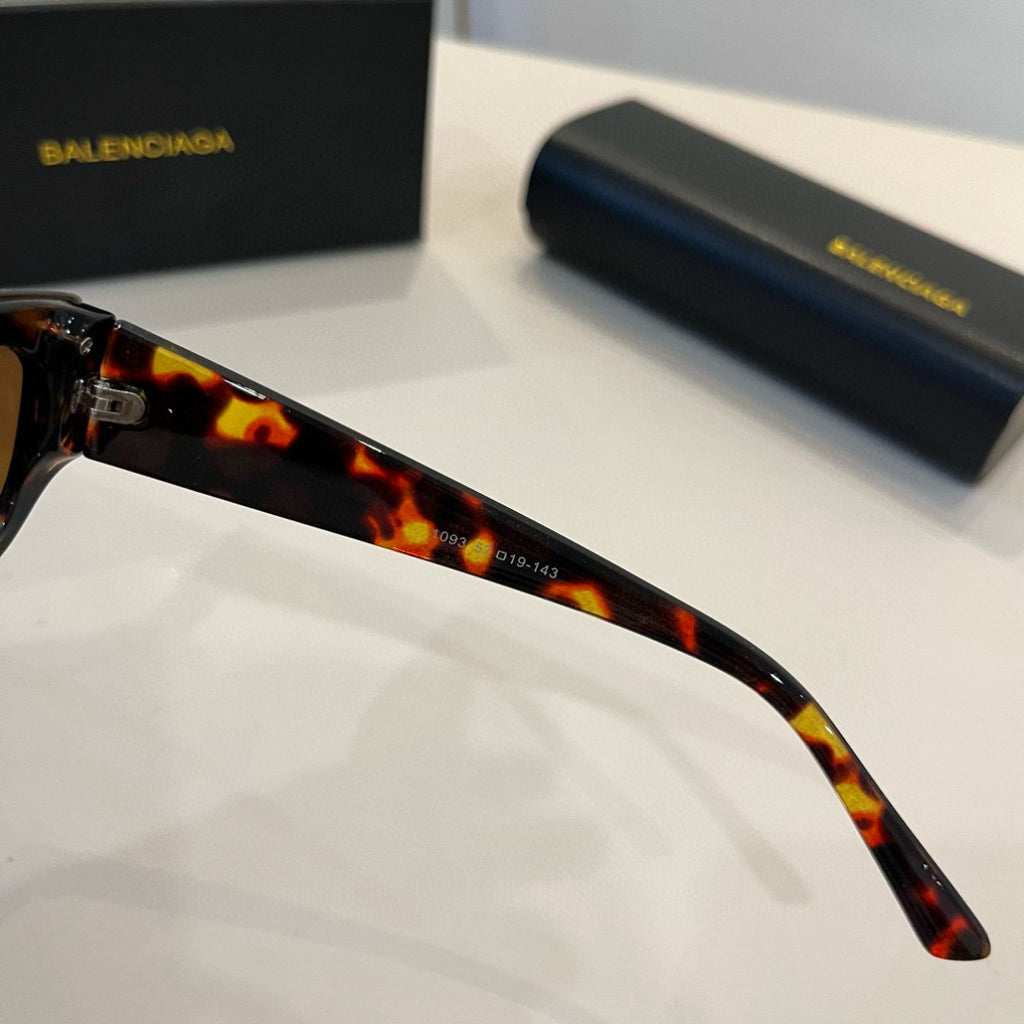 Balenciaga Rectangular Brown Lens Sunglasses for Men & Women - 487545 - detail image 8