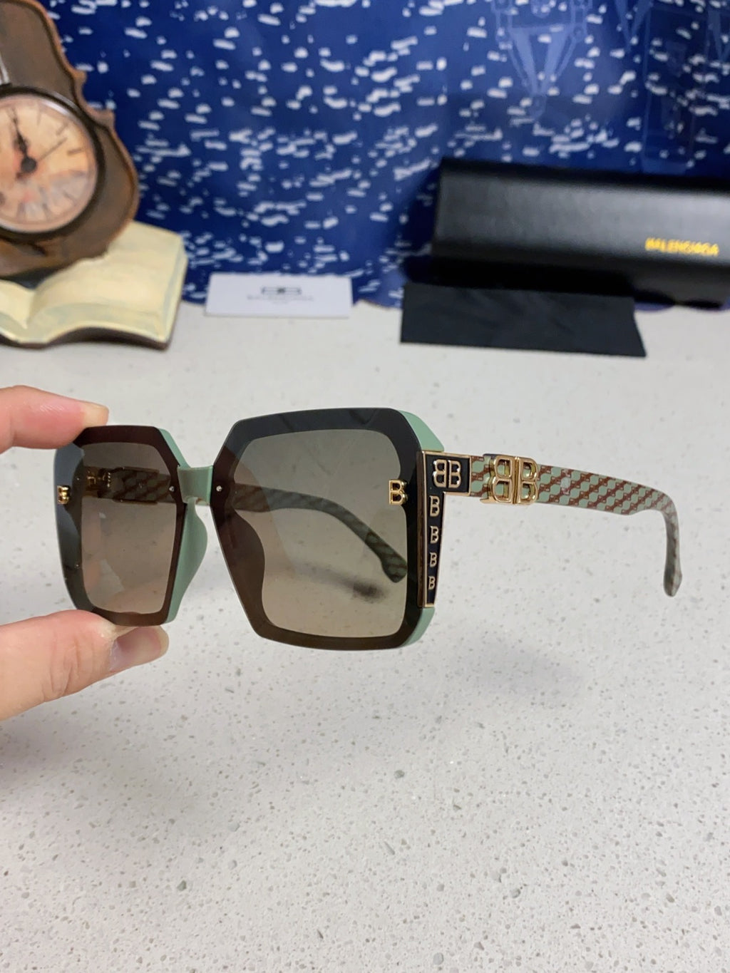 Balenciaga Square Gray Lens Sunglasses for Men & Women - 416111 - detail image 6