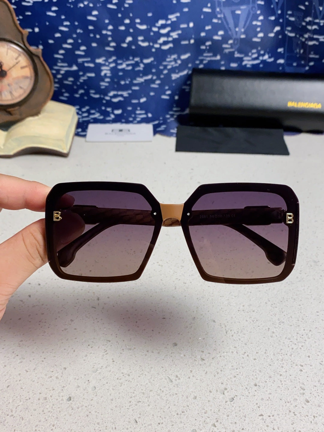 Balenciaga Square Gray Lens Sunglasses for Men & Women - 416113 - detail image 4