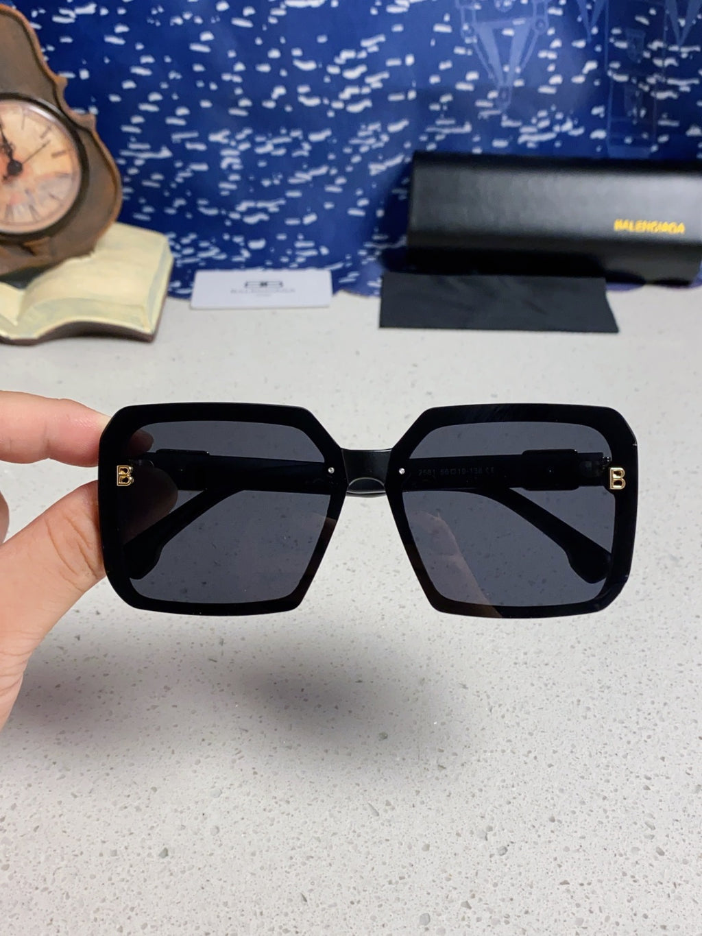 Balenciaga Square Gray Lens Sunglasses for Men & Women - 432557 - detail image 4