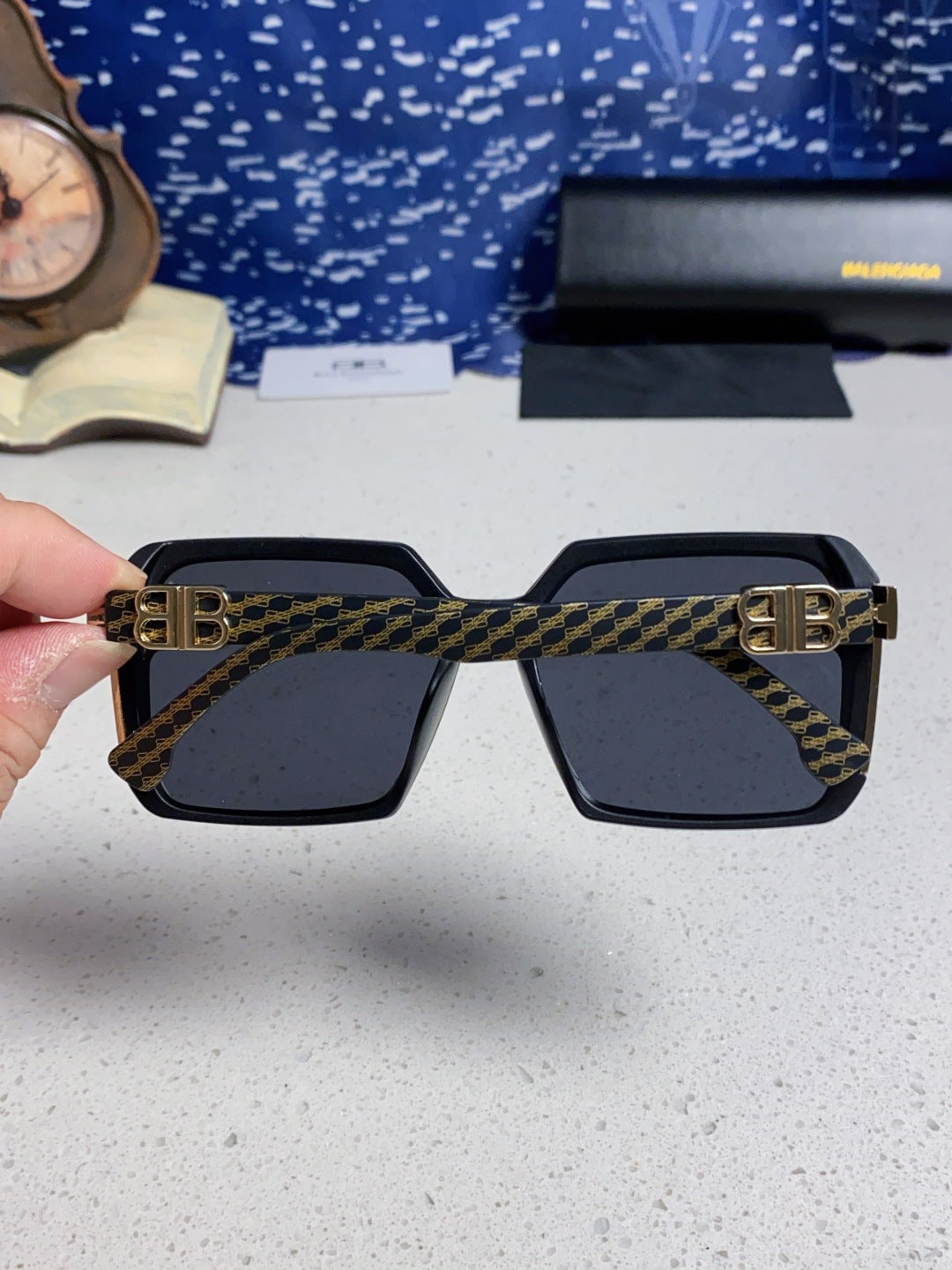 Balenciaga Square Gray Lens Sunglasses for Men & Women - 432557 - detail image 5