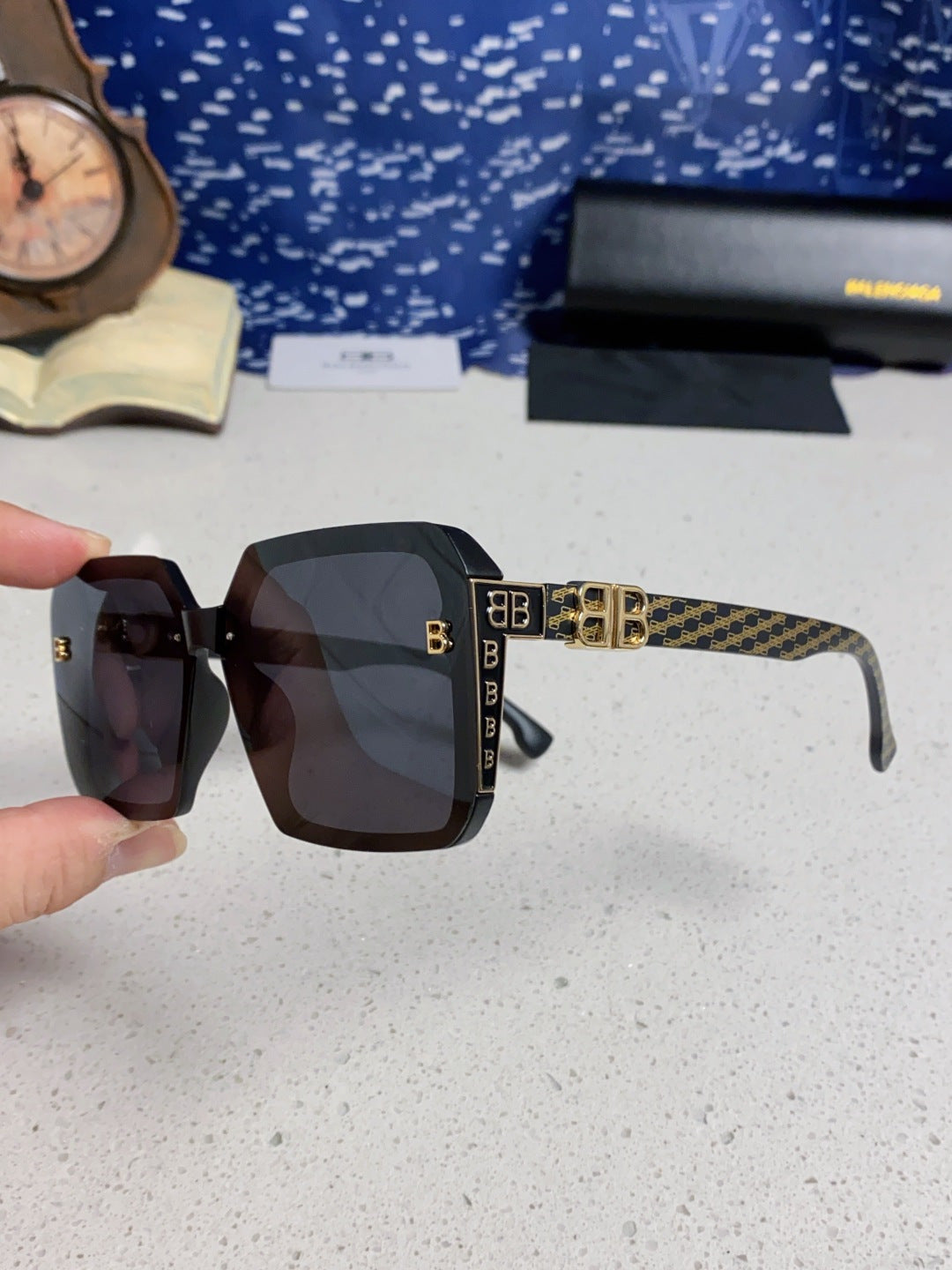 Balenciaga Square Gray Lens Sunglasses for Men & Women - 416115 - detail image 6