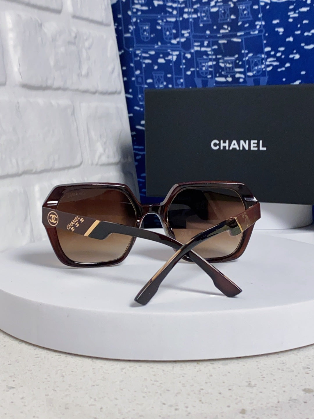 Chanel Polarized Square Red Lens Sunglasses for Women - detail image 3